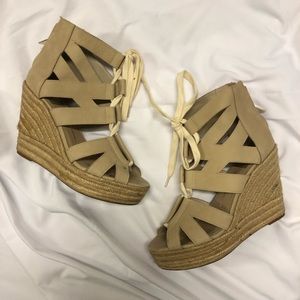 Dolce Vita Jianna - Cut Out Lace Up Wedge